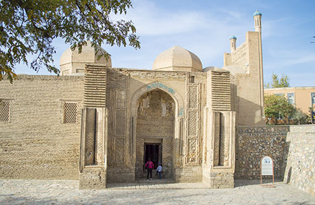 Tourist trails: seven feasts of Bukhara
